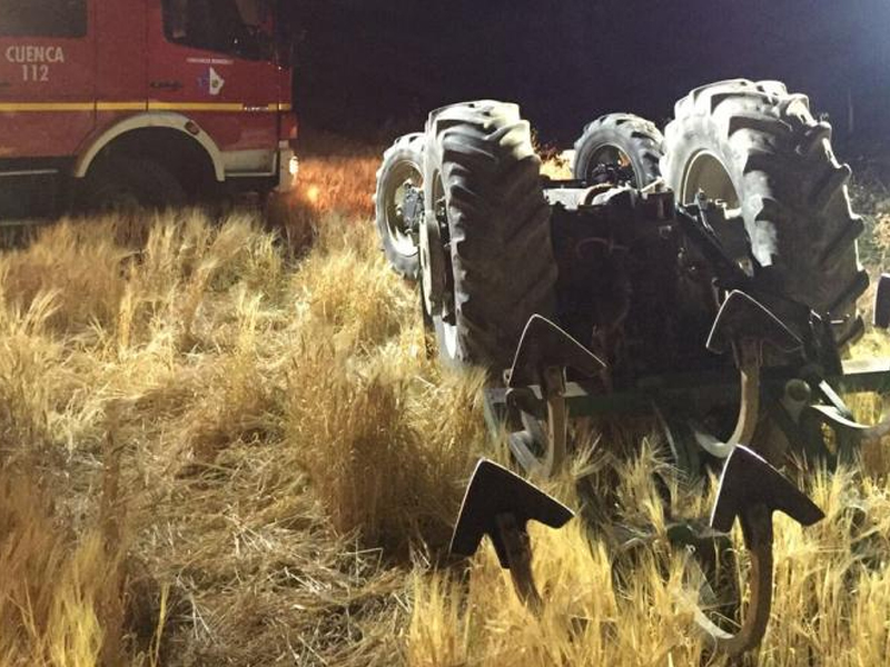 Hallado muerto bajo un tractor un hombre de 57 años en Sisante - imagen 1