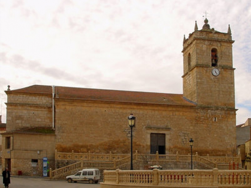 Un hombre es rescatado en el interior de una vivienda en Ledaña - imagen 1