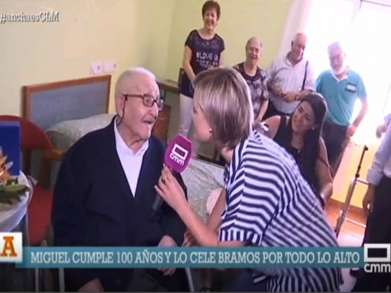 Homenaje al vecino motillano Miguel Olmeda que cumplió 100 años el pasado 23 de Mayo - imagen 1