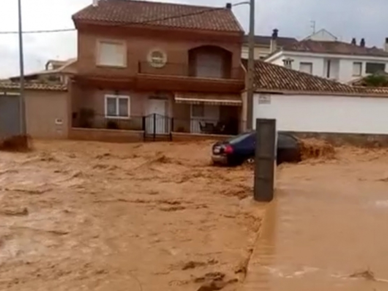 Una tormenta descarga en media hora 45L por metro cuadrado en Minglanilla - imagen 1