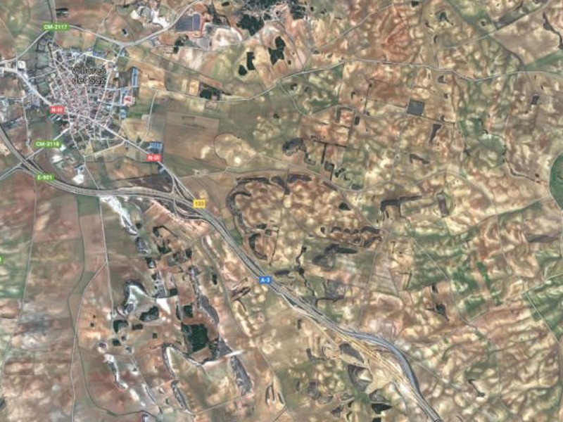 Un camión incendiado obliga a cortar la A-3 en Cervera del Llano - imagen 1