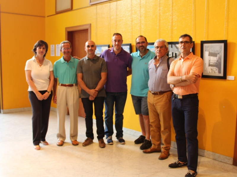 Inaugurada la exposición 'Paisajes de Iniesta y de la comarca' a beneficio de Aldeas Infantiles - imagen 1