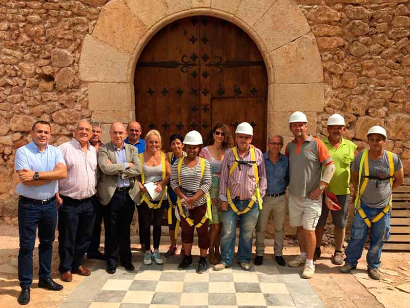 El Plan de Empleo de la Junta permitirá acondicionar la facha de la Ermita de San Roque en Campillo de Altobuey - imagen 1