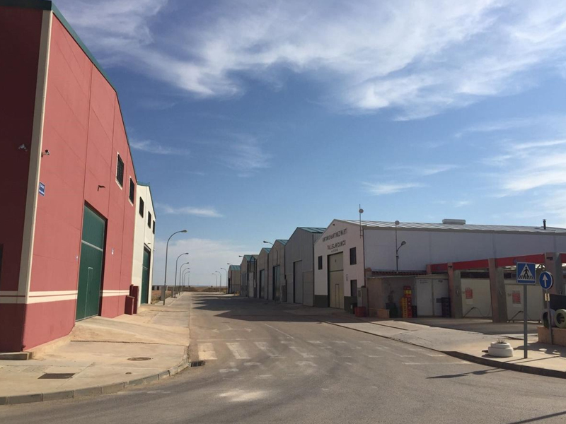 El alcalde de La Alberca ofrece parcelas para que se instalen empresas que quieran irse de Cataluña - imagen 1