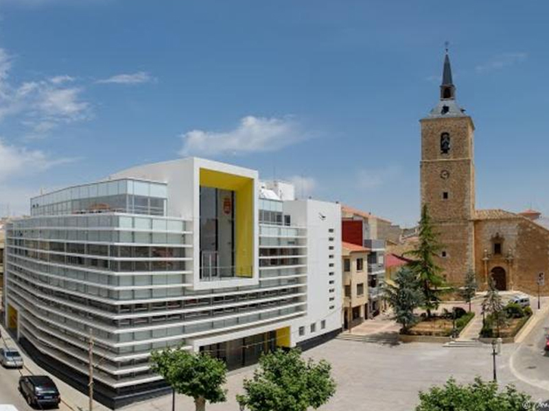 Quintanar del Rey tendrá un auditorio municipal y una piscina cubierta en 2018 - imagen 1
