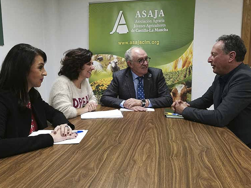 Ciudadanos y ASAJA CLM buscan soluciones para el sector de los frutos secos - imagen 1
