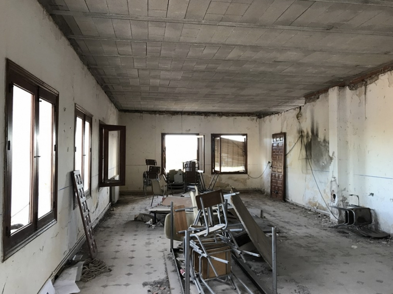 El Ayuntamiento de Almodóvar reformará el edificio de El Hogar para construir un albergue juvenil - imagen 1