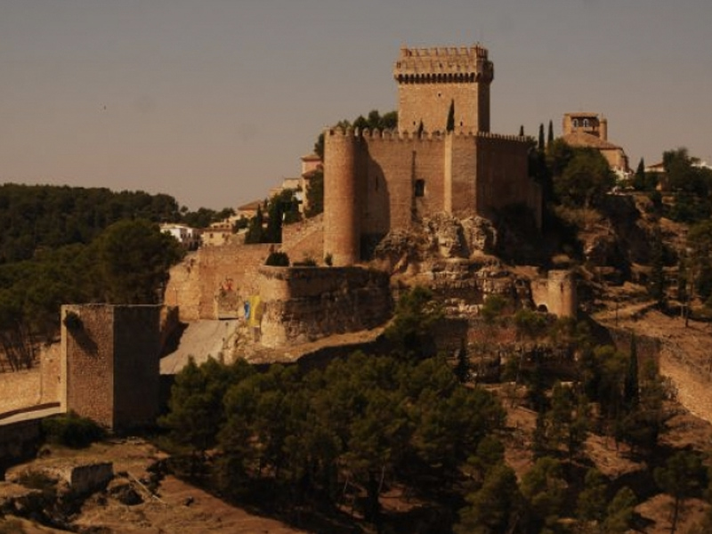 La muralla y la torre de Enmedio de Alarcón serán rehabilitadas con un presupuesto de 120.000 euros - imagen 1