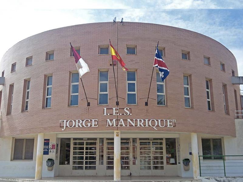 Modulos de Grado Medio y Superior de Electricidad y Electrónica en el I.E.S Jorge Manrique de Motilla del Palancar - imagen 1