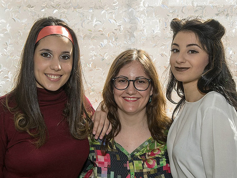 La alumna del Pedro Mercedes Ana López gana un campeonato regional de maquillaje y manicura - imagen 1