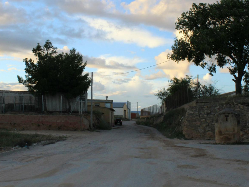 Iniesta estará 'más cerca' de la A-3 gracias a la conexión con Castillejo mediante un camino asfaltado - imagen 1