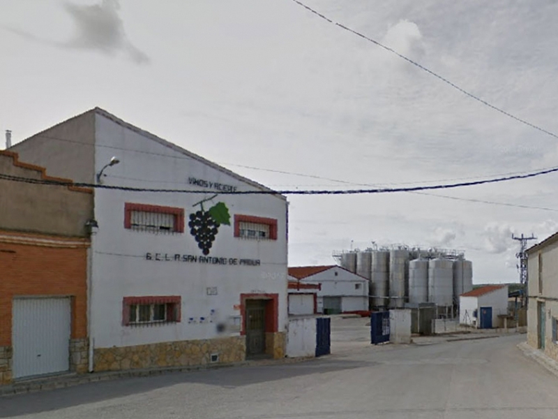Muere un hombre de 71 años en Villalpardo al volcar su tractor y quedar atrapado - imagen 1