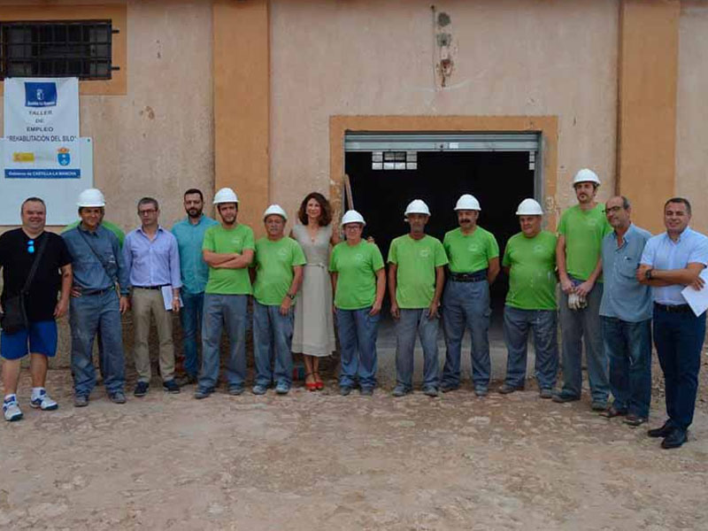 La directora general de Programas de Empleo visita el Taller de empleo de Motilla del Palancar - imagen 1