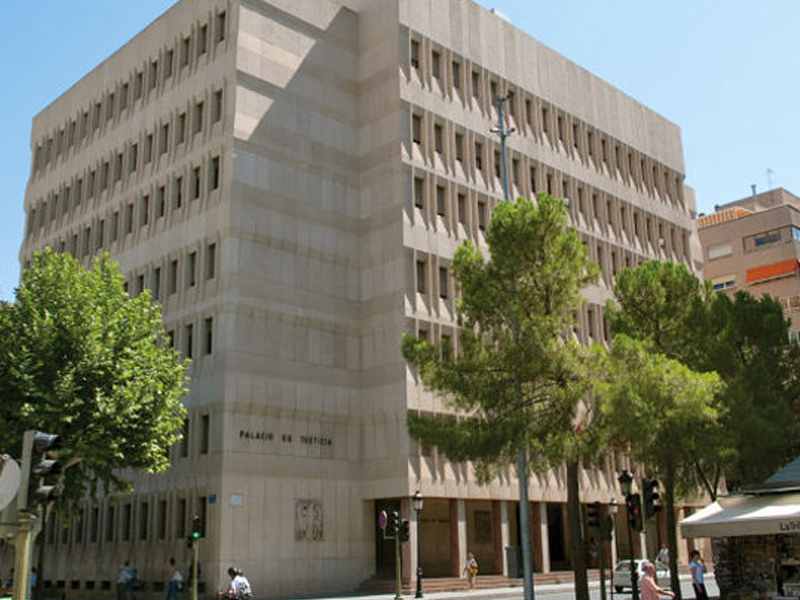 Juzgan en Albacete a un hombre de 83 años acusado de abusar de una menor - imagen 1