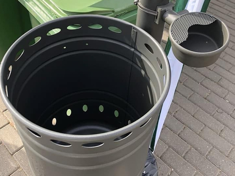 Ayuntamiento de Cuenca instala por primera vez 750 papeleras con cenicero en la ciudad - imagen 1