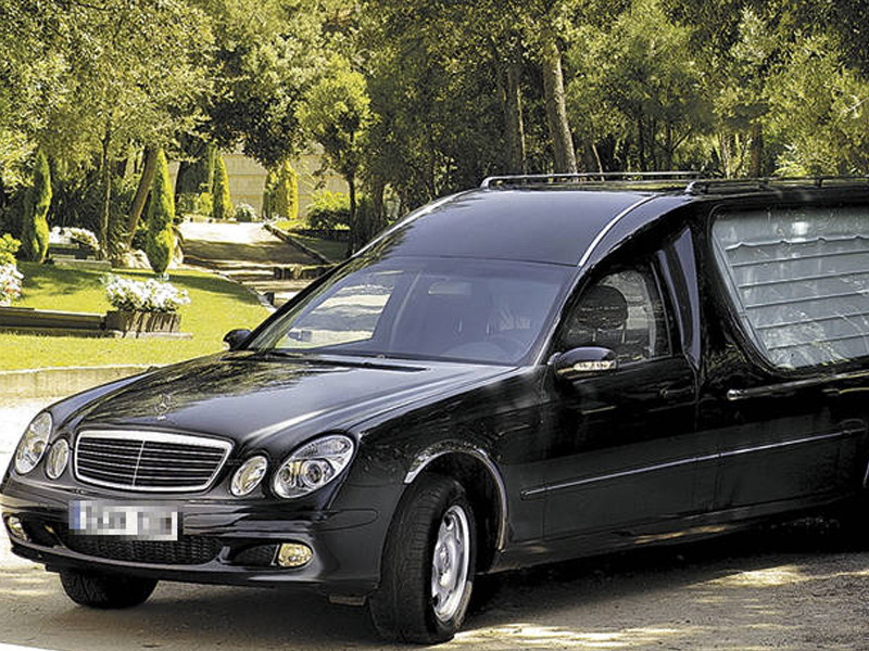 Coche funebre