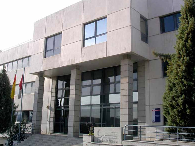 CLM convoca 93 cursos de formación para empleados públicos de Administración General - imagen 1