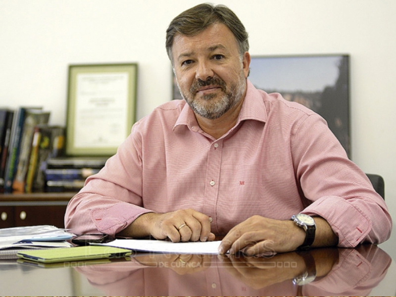 Darío Dolz se postula como candidato a la Alcaldía de Cuenca - imagen 1