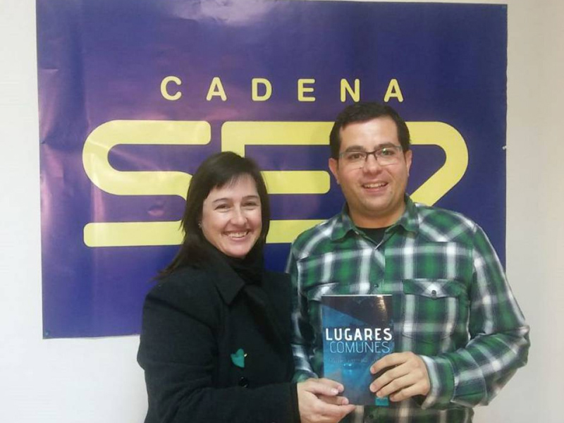 Alberto Ballesteros presenta su primer poemario 'Lugares comunes' en Motilla - imagen 1