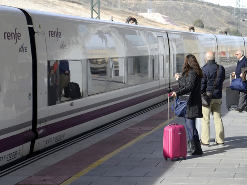 El PP pide mejoras en las tarifas y horarios de los trenes de Alta Velocidad - imagen 1
