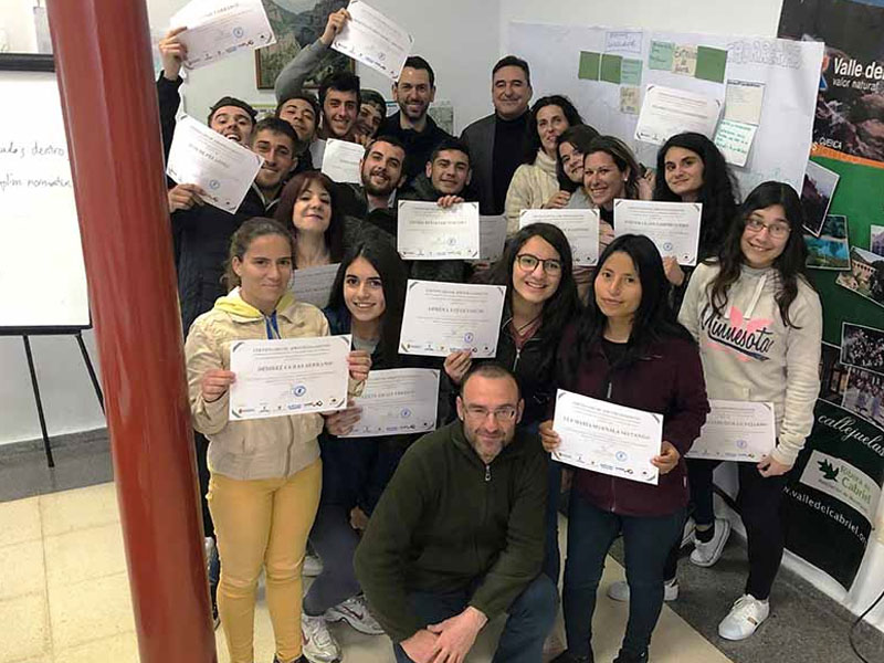 Jóvenes desempleados se forman como Ecovigilantes de las Chorreras del Cabriel - imagen 1