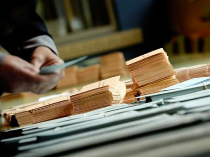 Los nuevos ayuntamientos se constituyen el 15 de junio; se elige a 8.131 alcaldes - imagen 1