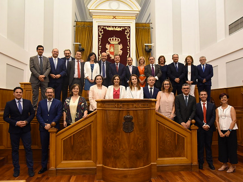 García-Page, reelegido presidente de Castilla-La Mancha con la voluntad de "seguir cambiando las cosas" - imagen 1