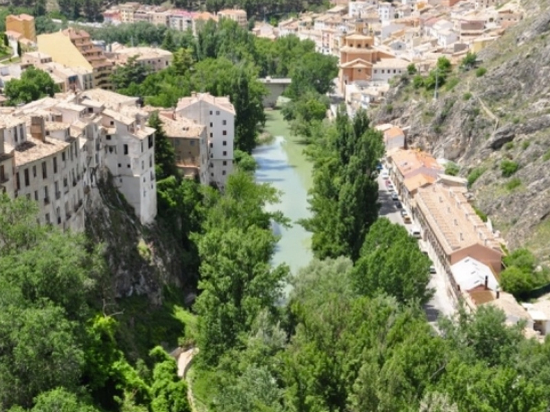 La Diputación asumirá la conservación y mantenimiento del camino del río Júcar - imagen 1