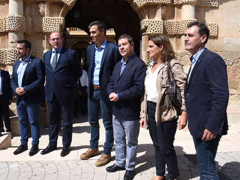 Sánchez afirma que el Gobierno se volcará en recursos económicos a los afectados por la gota fría - imagen 1