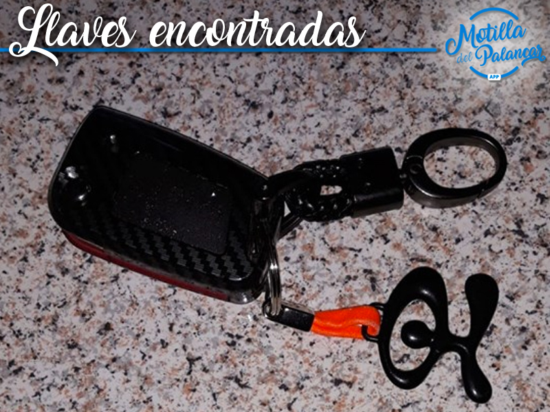 Llaves encontradas por la zona del cuartel de la Guardia Civil de Motilla del Palancar - imagen 1