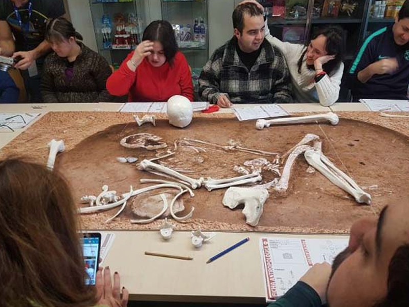 Mota del Cuervo viaja a la prehistoria con la ayuda de investigadores del CSIC - imagen 1