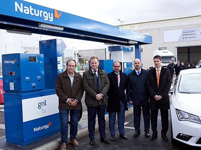 Naturgy y Monegas inauguran la primera estación de carga de gas natural para vehículos de Albacete - imagen 1