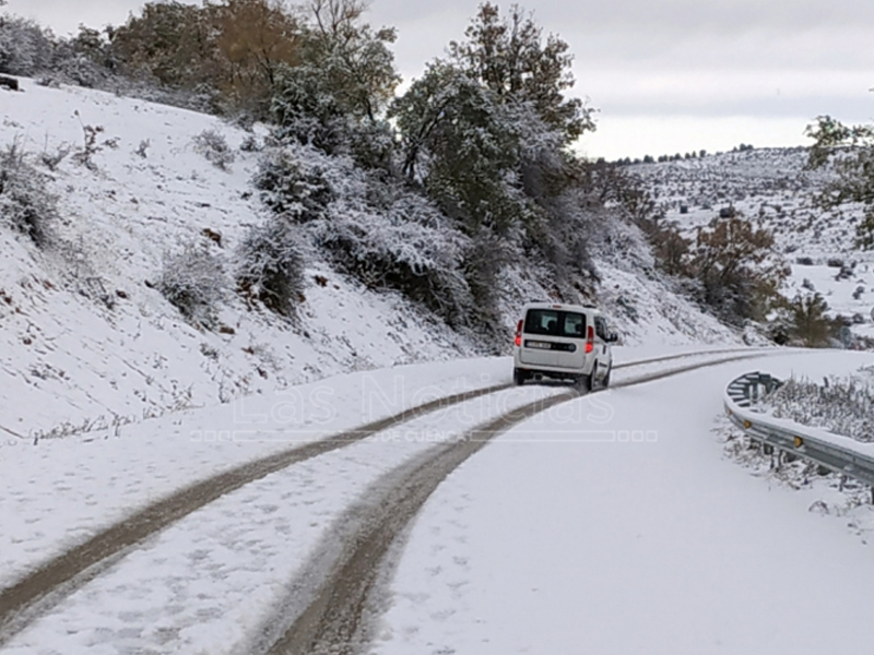 La Serranía de Cuenca recibe la primera nevada del otoño - imagen 1
