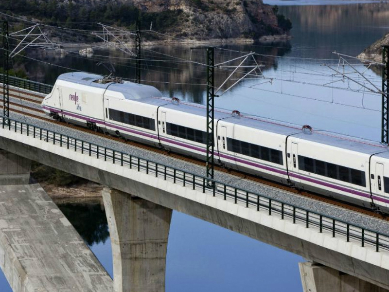 Catorce localidades conquenses estrenarán puntos de venta de billetes de tren en oficinas de Correos - imagen 1