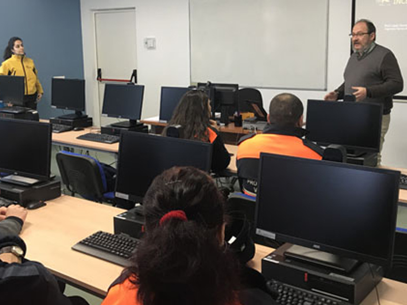 Formación para 24 voluntarios en materia de extinción de incendios en vegetación - imagen 1