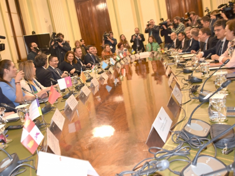 Castilla-La Mancha pide una PAC "fuerte" y orientada a las explotaciones familiares - imagen 1