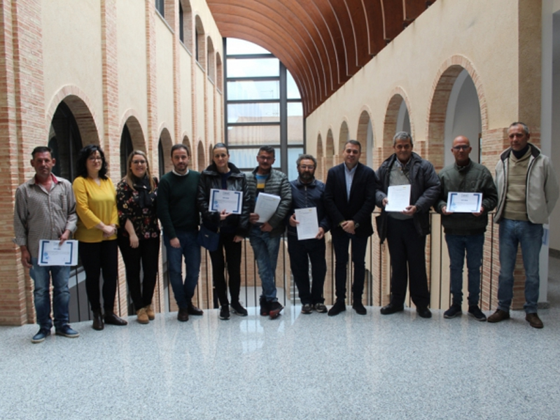 Iniesta recibirá este año 240.000 euros en ayudas para programas de empleo - imagen 1