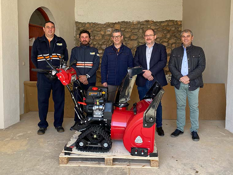 Protección Civil de Motilla del Palancar recibe un nuevo equipo portátil de quitanieves - imagen 1