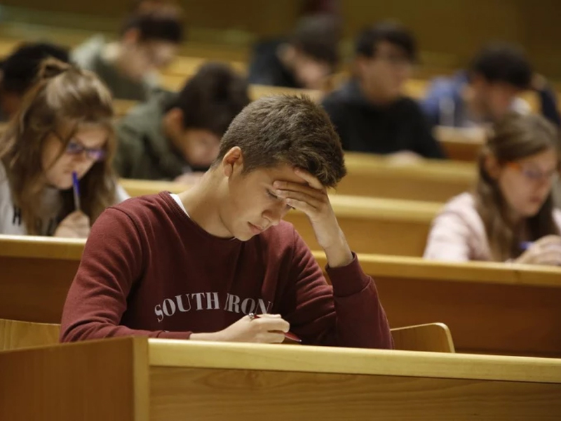 El Gobierno central y las universidades acuerdan aplazar la ‘Selectividad’ - imagen 1