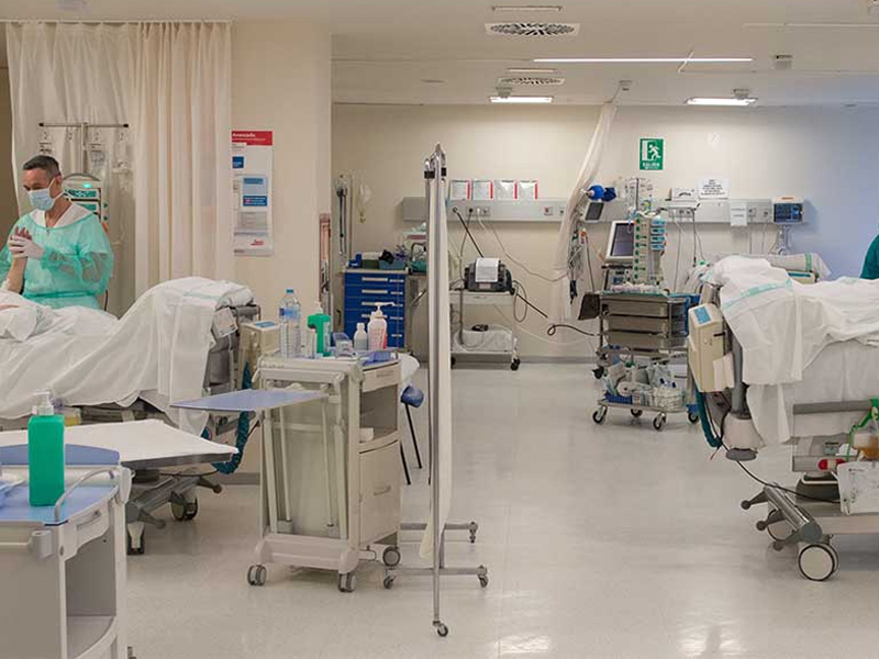 CLM asegura que ya han logrado extubar a 26 pacientes afectados por COVID-19 - imagen 1