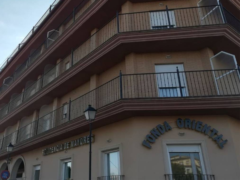 Doce ancianos mueren con síntomas de coronavirus en una residencia de ancianos de La Roda - imagen 1