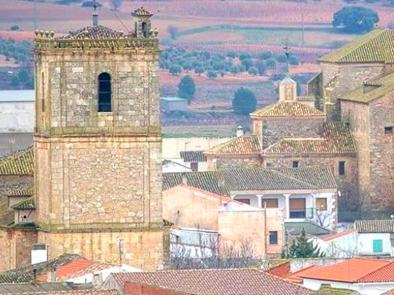 12 de los 20 aislados por el brote de coronavirus en Los Hinojosos dan negativo - imagen 1