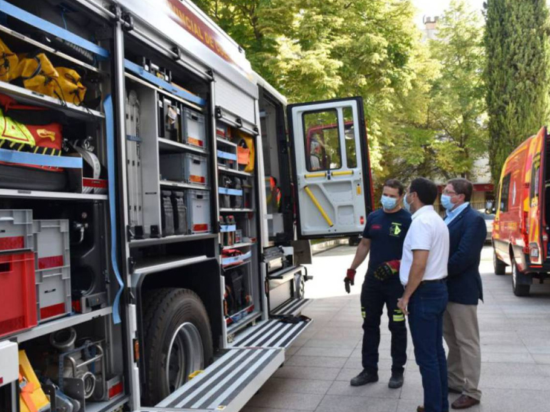 Martínez Chana confirma la licitación de un nuevo camión para el parque de bomberos de Motilla - imagen 1