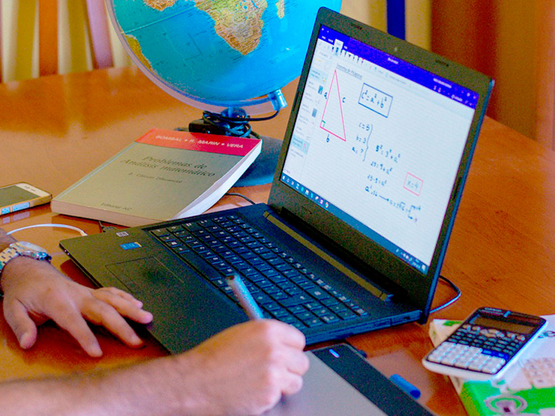 Una emprendedora motillana crea su academia online de Matemáticas para la nueva normalidad - imagen 1