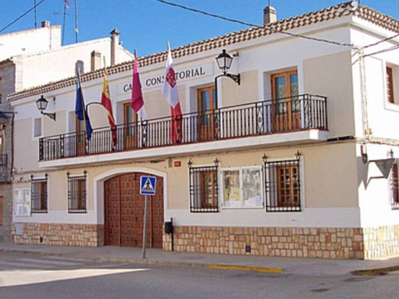La irresponsabilidad en la celebración de fiestas y botellones, detrás del brote en Casasimarro - imagen 1