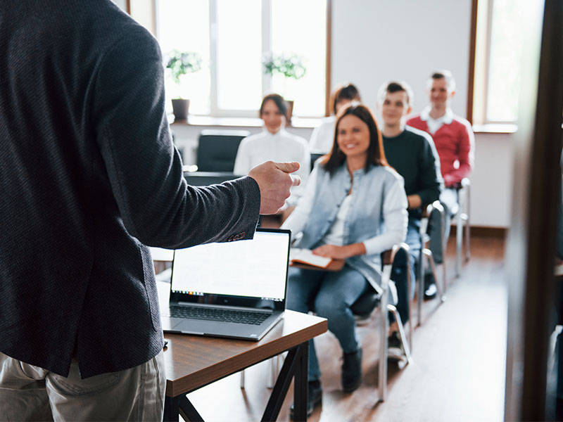 Ciclos formativos, talleres y cursos en CEPA Cervantes - imagen 1