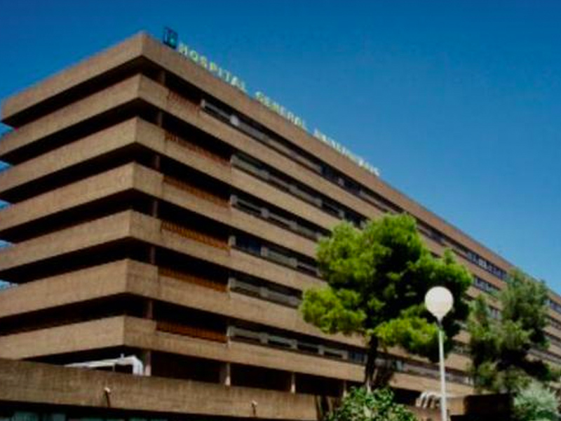 Dos jóvenes heridos durante una reyerta en las calles de Iniesta, trasladados al hospital de Albacete - imagen 1