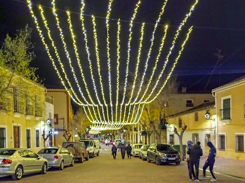 Sisante da la bienvenida a la Navidad con un alumbrado artístico - imagen 1