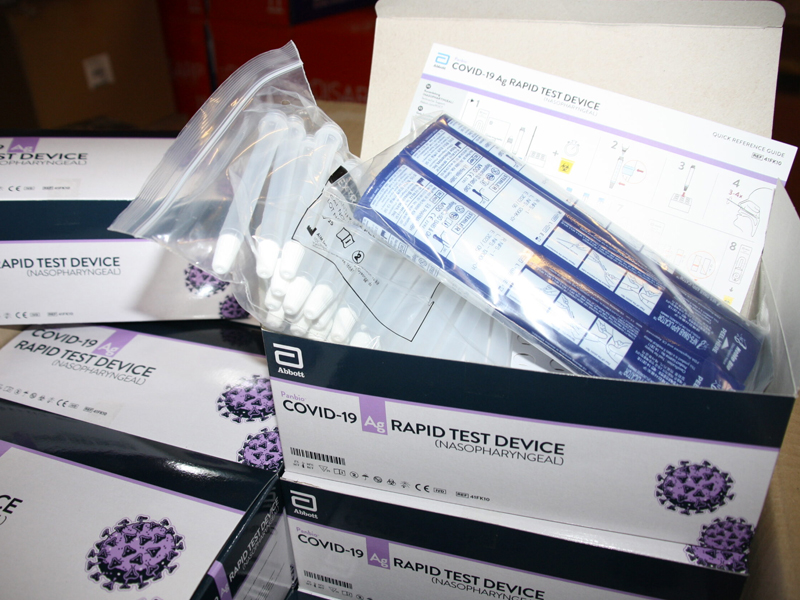 El aumento de la demanda deja «prácticamente desabastecidas» de test de antígenos a las farmacias conquenses - imagen 1