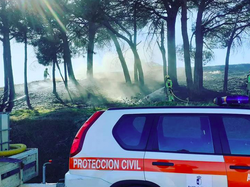 Conato de incendio en Iniesta provocado por la quema de restos de poda - imagen 1